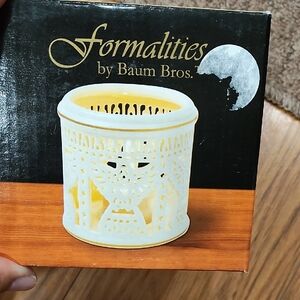 Cream Snowflake Candle Holder